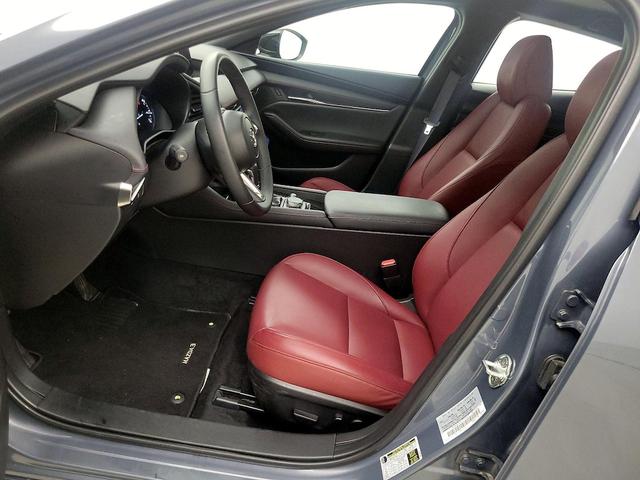 Photo of 2024 Gray Mazda Mazda3