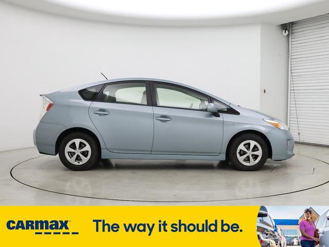 Photo of 2015 Green Toyota Prius