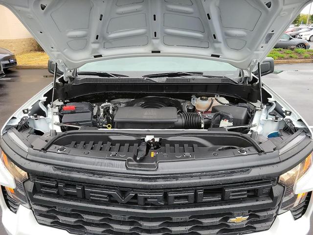 Photo of 2024 White Chevrolet Silverado 1500