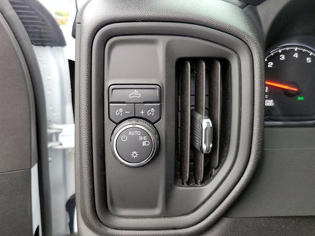 Photo of 2024 White Chevrolet Silverado 1500