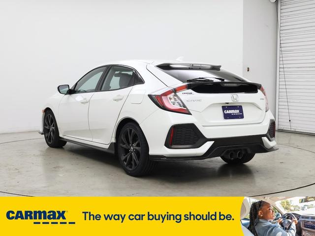Photo of 2018 White Honda Civic