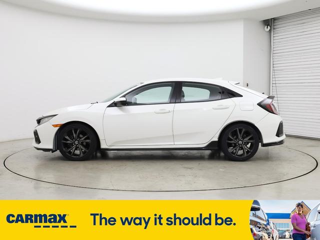 Photo of 2018 White Honda Civic