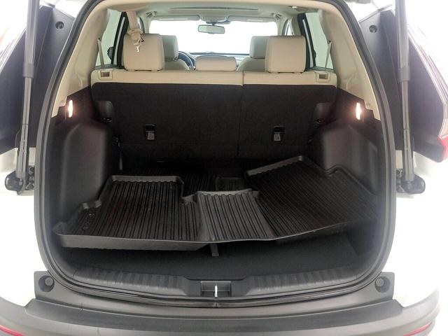 Photo of 2022 White Honda CR-V
