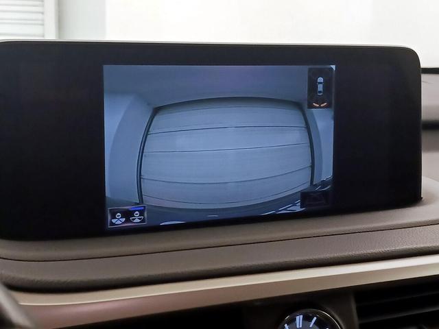 Photo of 2022 Black Lexus RX 350