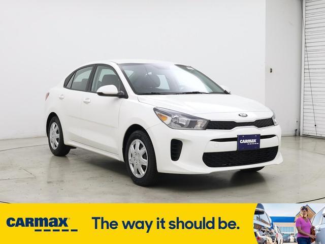 Photo of 2020 White Kia Rio