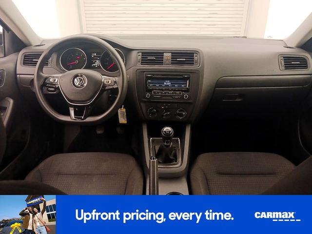 Photo of 2015 Black Volkswagen Jetta