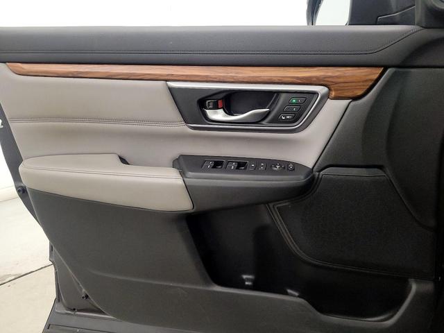 Photo of 2017 Gray Honda CR-V