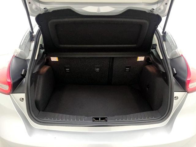 Photo of 2015 Silver Ford Focus