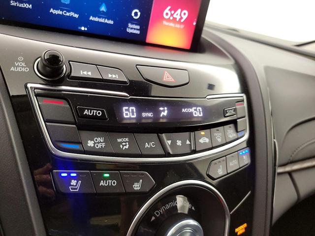 Photo of 2021 Silver Acura RDX