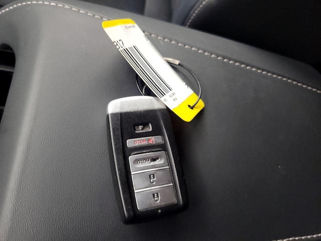 Photo of 2021 Silver Acura RDX