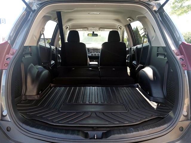 Photo of 2014 Gray Toyota RAV4