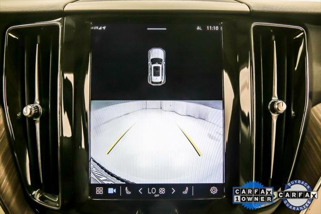 Photo of 2022 White Volvo XC60