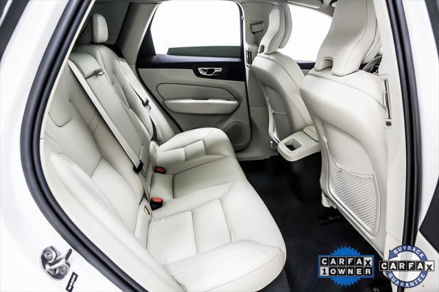 Photo of 2022 White Volvo XC60