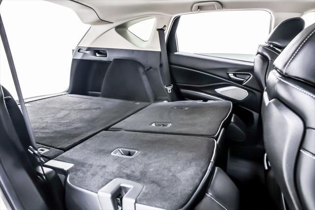 Photo of 2020 Platinum White Pearl Acura RDX