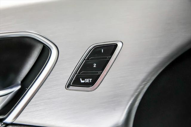 Photo of 2020 Platinum White Pearl Acura RDX