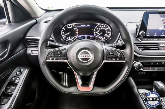 Photo of 2020 Super Black Nissan Altima