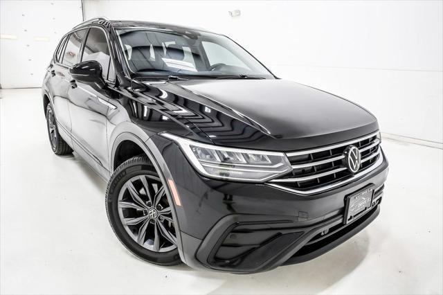 Photo of 2022 Deep Black Pearl Volkswagen Tiguan