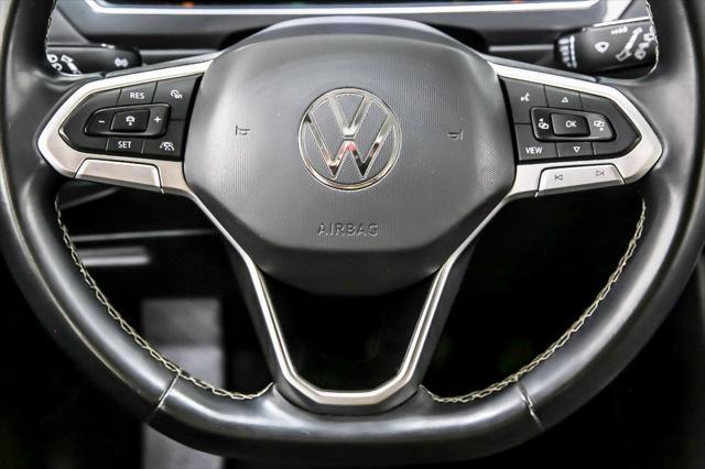 Photo of 2022 Deep Black Pearl Volkswagen Tiguan