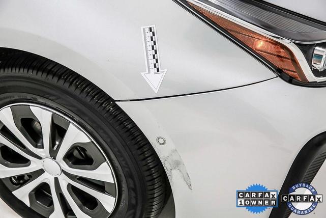 Photo of 2022 Classic Silver Metallic Toyota Prius