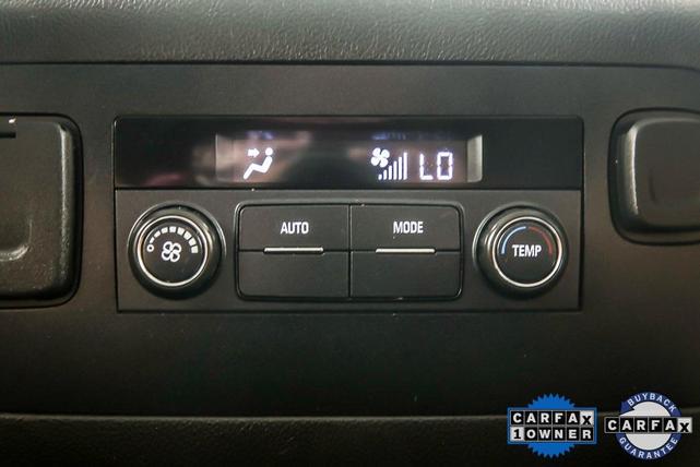 Photo of 2019 Summit White Chevrolet Tahoe