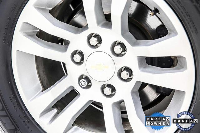 Photo of 2019 Summit White Chevrolet Tahoe