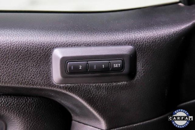 Photo of 2020 Tan Nissan Titan