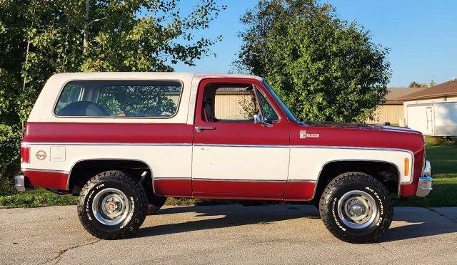 Photo of 1979 Burgundy Chevrolet Blazer
