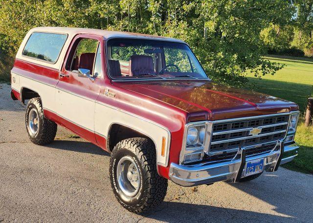 Photo of 1979 Burgundy Chevrolet Blazer