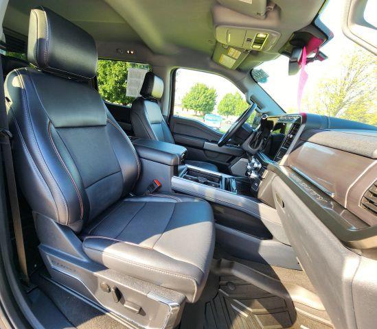 Photo of 2024 Blue Ford F-250