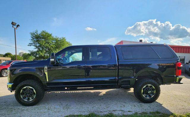 Photo of 2024 Blue Ford F-250