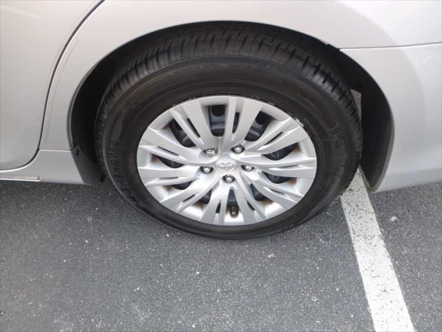 Photo of 2012 Classic Silver Metallic Toyota Camry