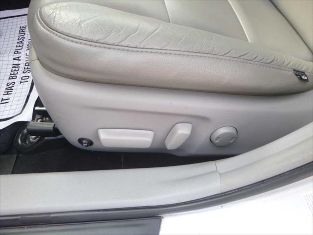 Photo of 2012 Classic Silver Metallic Toyota Camry