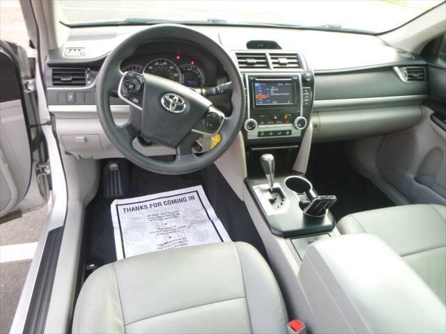 Photo of 2012 Classic Silver Metallic Toyota Camry