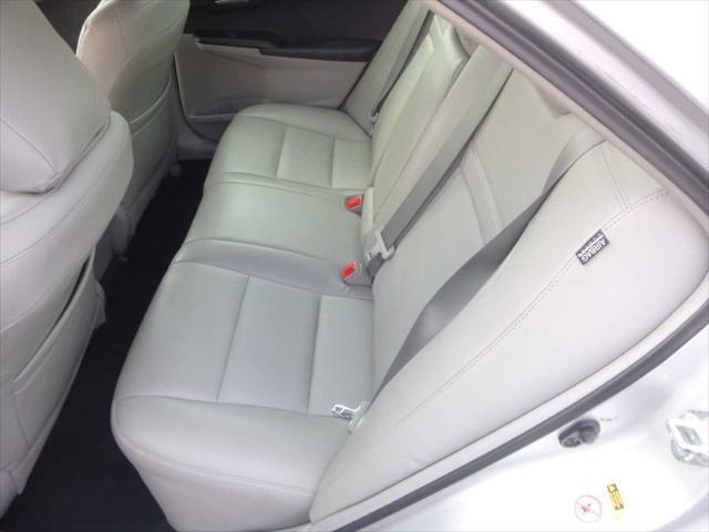 Photo of 2012 Classic Silver Metallic Toyota Camry