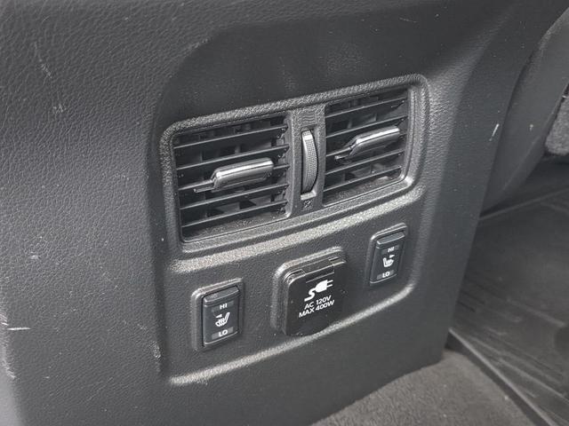 Photo of 2016 Cayenne Red Nissan Titan XD