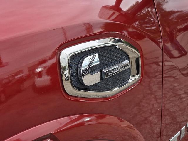 Photo of 2016 Cayenne Red Nissan Titan XD