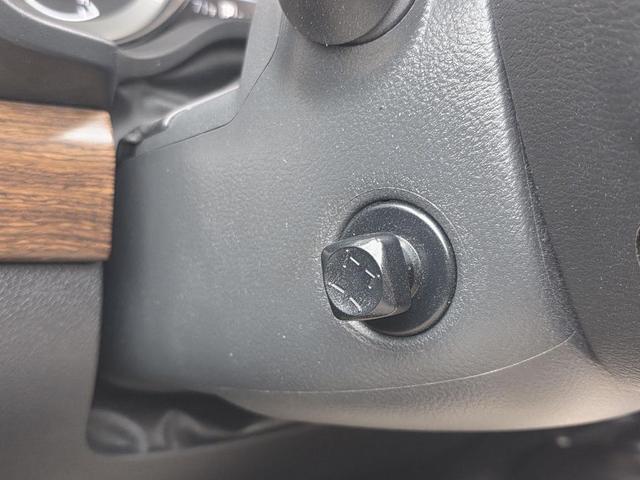 Photo of 2016 Cayenne Red Nissan Titan XD