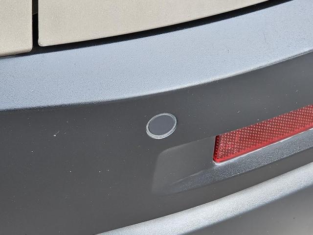 Photo of 2023 Light Stone Metallic GMC Acadia