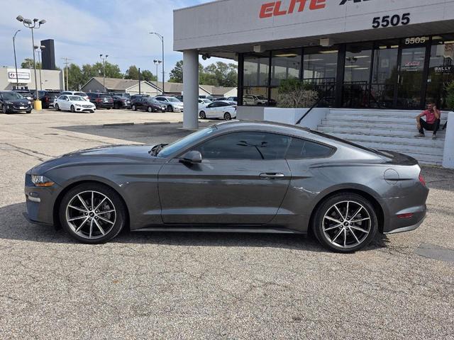 Photo of 2018 Magnetic Metallic Ford Mustang