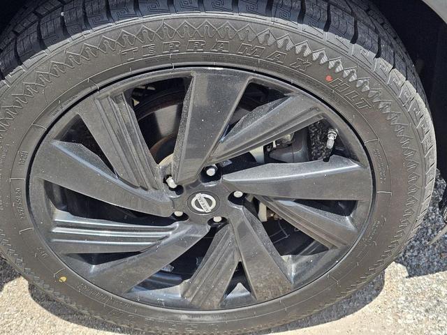 Photo of 2017 Gun Metallic Nissan Murano