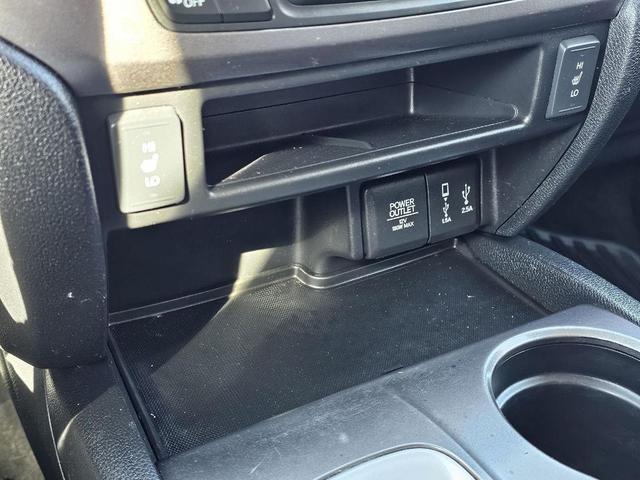 Photo of 2018 White Diamond Pearl Honda Pilot