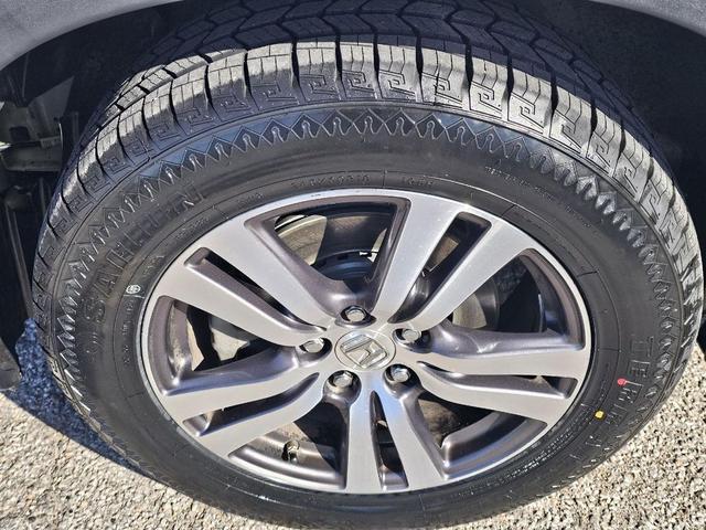 Photo of 2018 White Diamond Pearl Honda Pilot