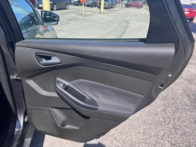 Photo of 2016 Magnetic Ford Focus