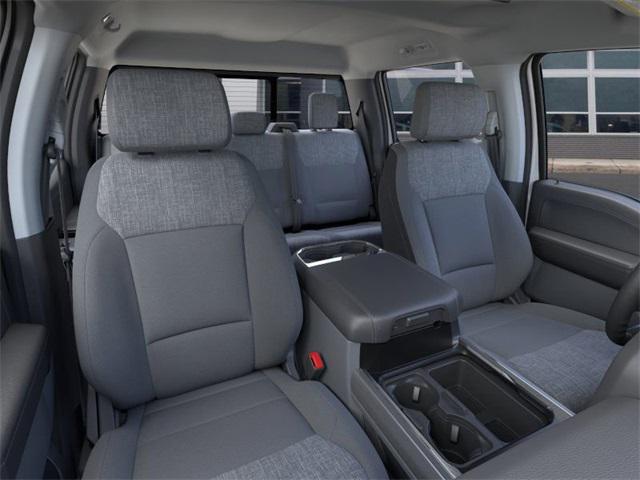 Photo of 2025 Oxford White Ford F-350