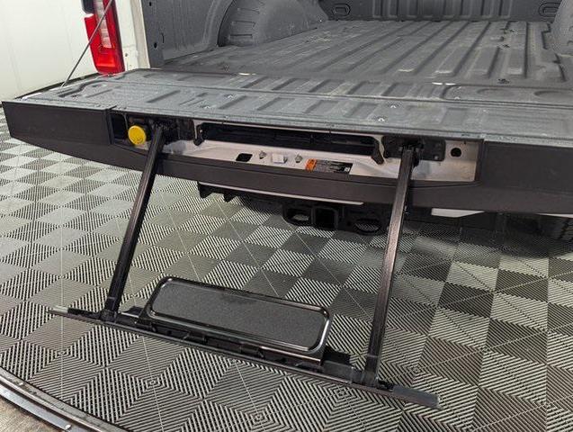 Photo of 2023 White Ford F-350