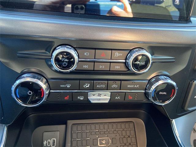 Photo of 2025 AGATE BLACK METALLIC Ford F-150