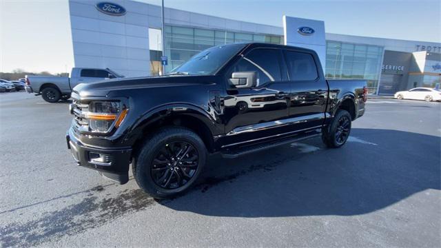 Photo of 2025 AGATE BLACK METALLIC Ford F-150