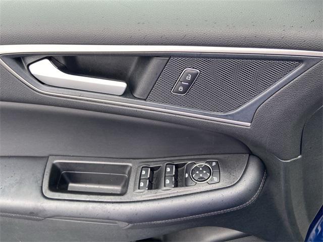 Photo of 2024 ATLAS BLUE Ford Edge