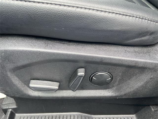 Photo of 2024 ATLAS BLUE Ford Edge