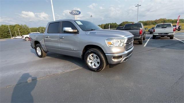 Photo of 2024 Billet Silver Metallic Clearcoat RAM 1500